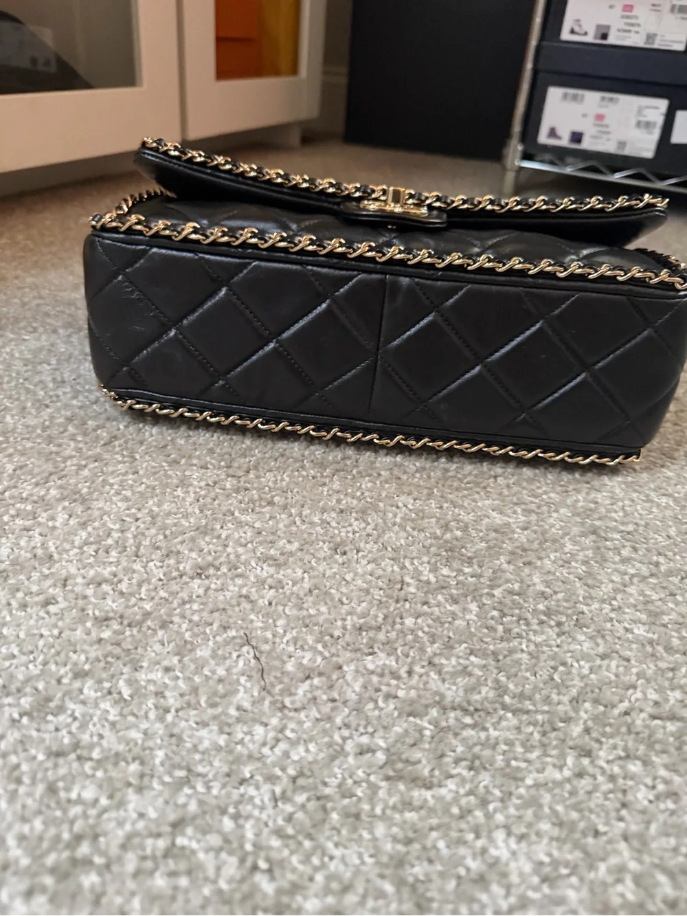 CHANEL Black Quilted Leather Shoulder Bag with Gold Hardware